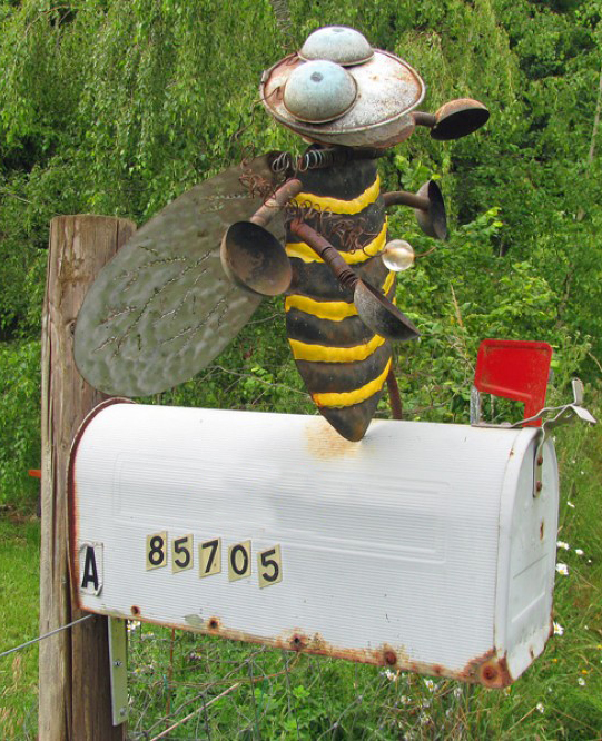 Пчелиная почта, доставка сообщений насекомыми